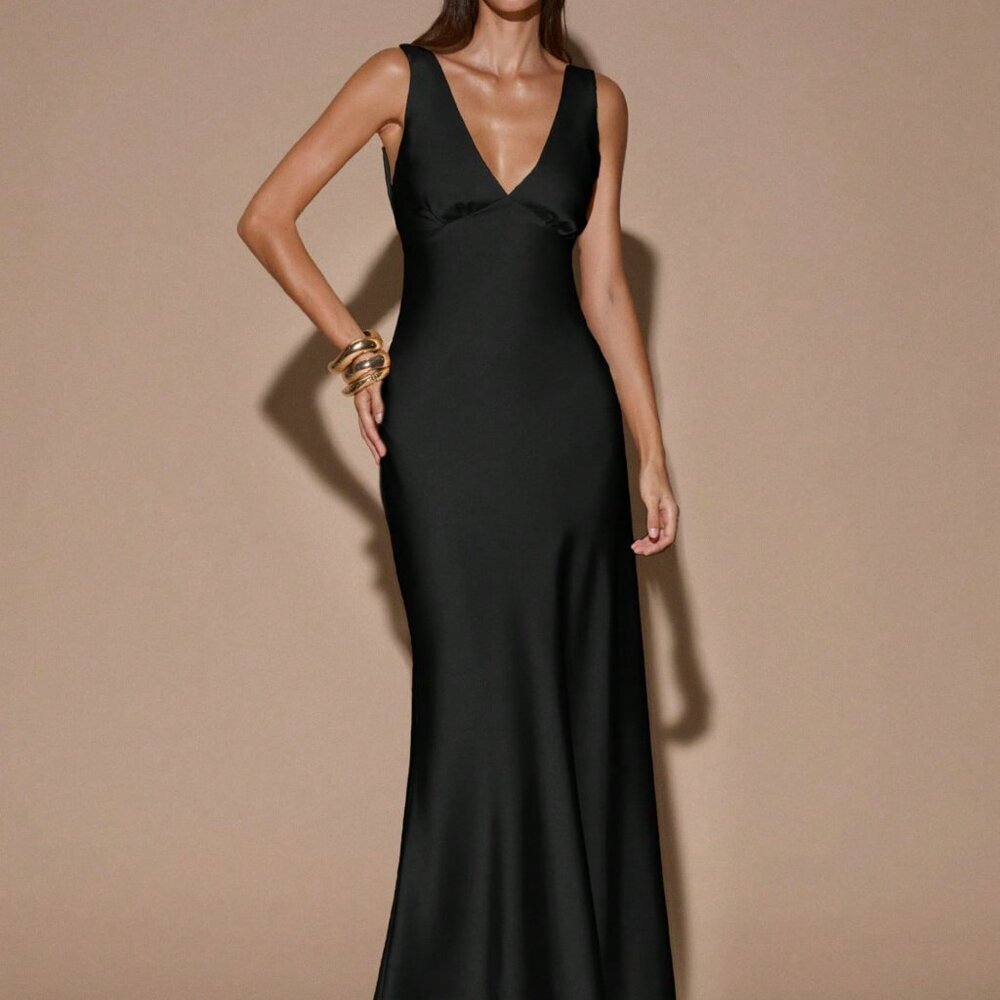 Black Minimalist Women's Deep V-Neck Sleeveless Tie Dress Open Back Gown